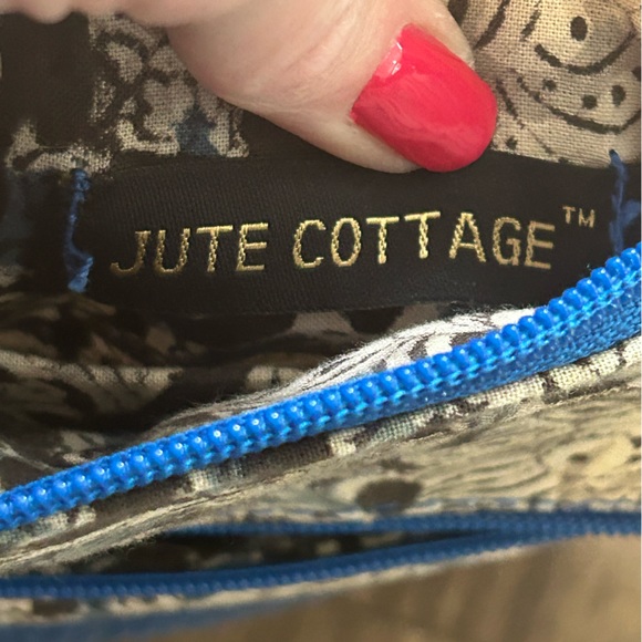 Jute Cottage Sling Bag, Cross body - Picture 6 of 9